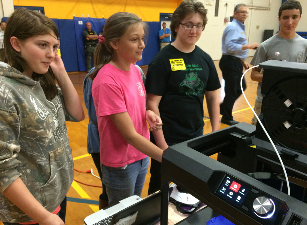 Students with 3D printer for Hsu Educational Foundation